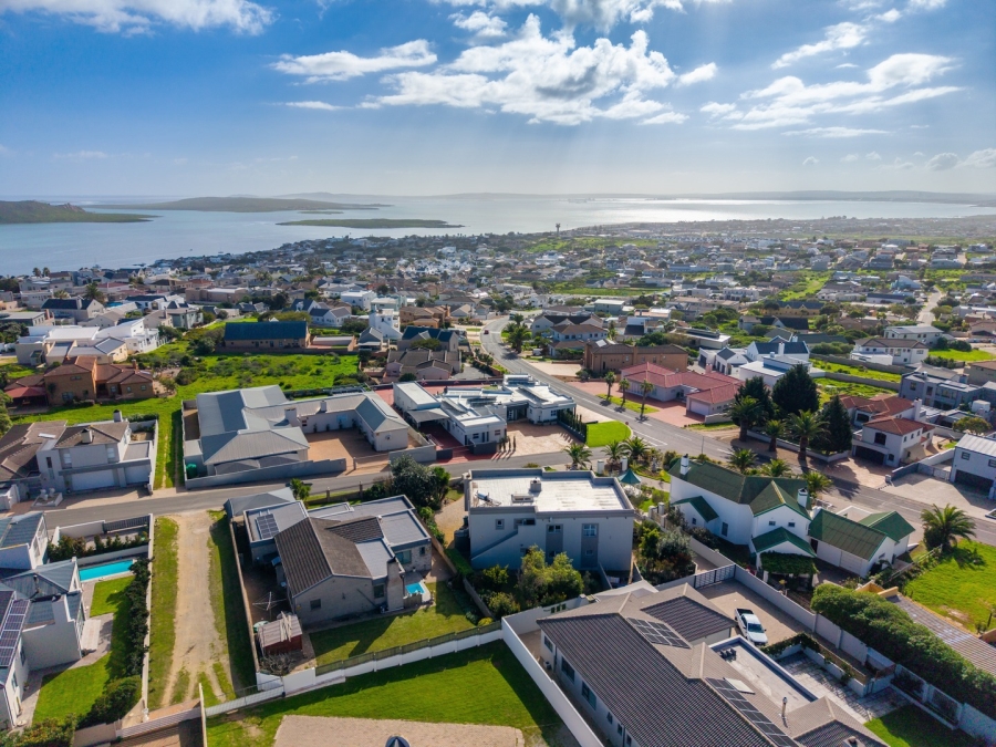 5 Bedroom Property for Sale in Myburgh Park Western Cape